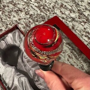 Elegant Red Swirl Glass Bottle Stopper